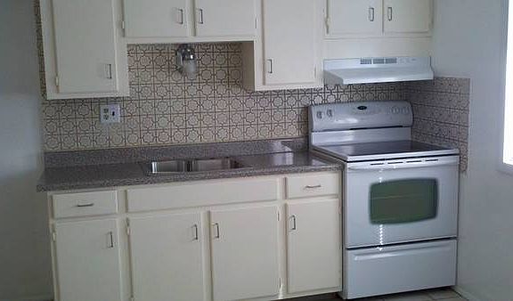 2nd image of 1588 Main St APT 13