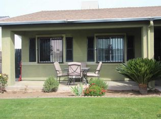 9010 Maxwell Ct, Lamont, CA 93241