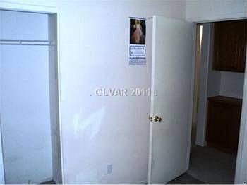 4th image of 611 Sandana Cir