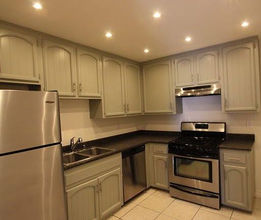 5th image of 937 Opal St