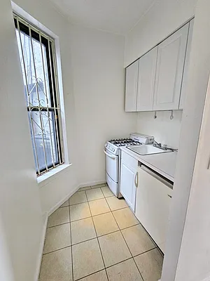 Rented by 195 Property Developers and Realtors LLC | media 11