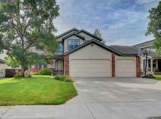 9052 W Chatfield Dr, Littleton, CO 80128