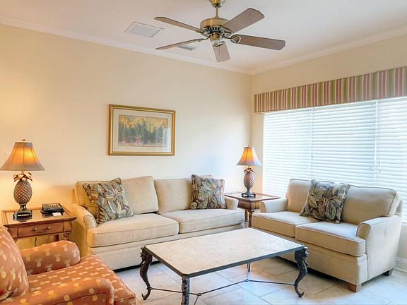 2nd image of 2533/2534 Boxwood Ln
