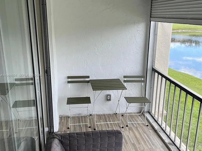 361 S Hollybrook Dr #206 — Photo 7