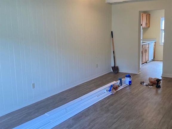 4th image of 2325 W Pensacola St APT 172
