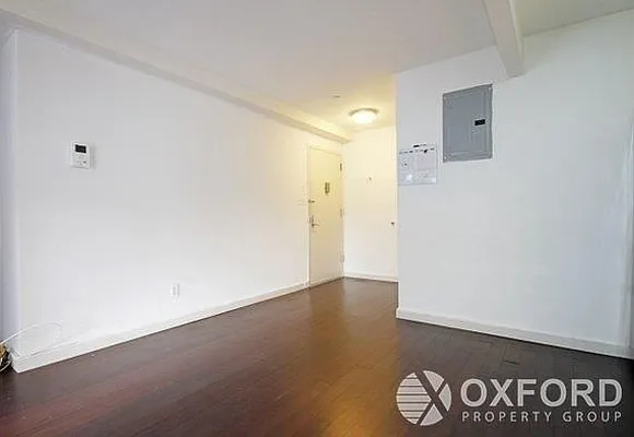 Rented by Oxford Property Group | media 77