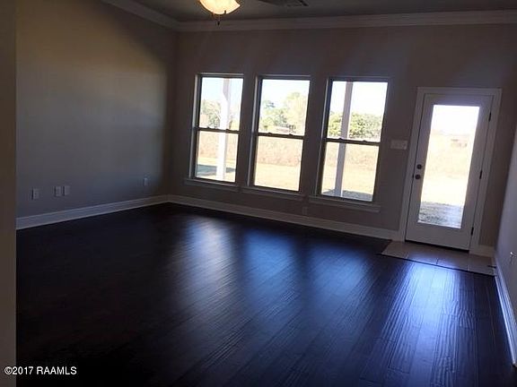 3rd image of 107 Lexi Falls Ln