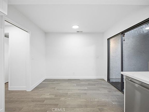 4th image of 28192 Ridgecove Ct S