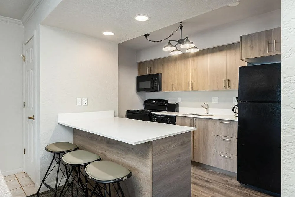 AVIA Apartments at 110th Street — Photo 1