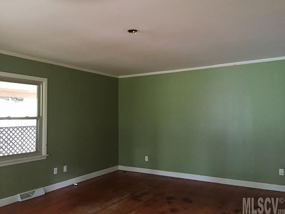 2nd image of 1480 17th Street Dr NE