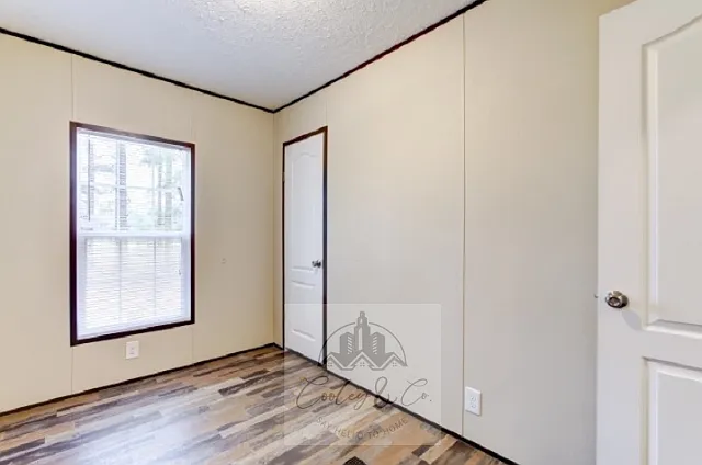 149 Luart Dr — Photo 8