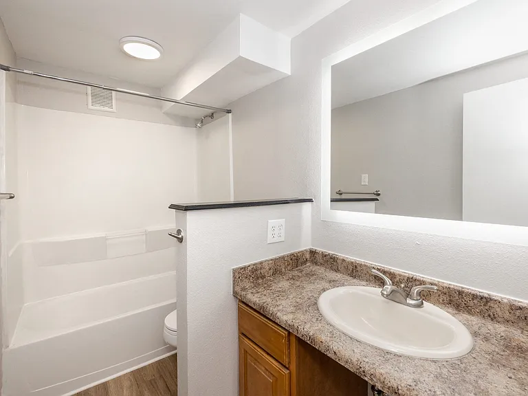Garfield Park Apartments — Photo 61