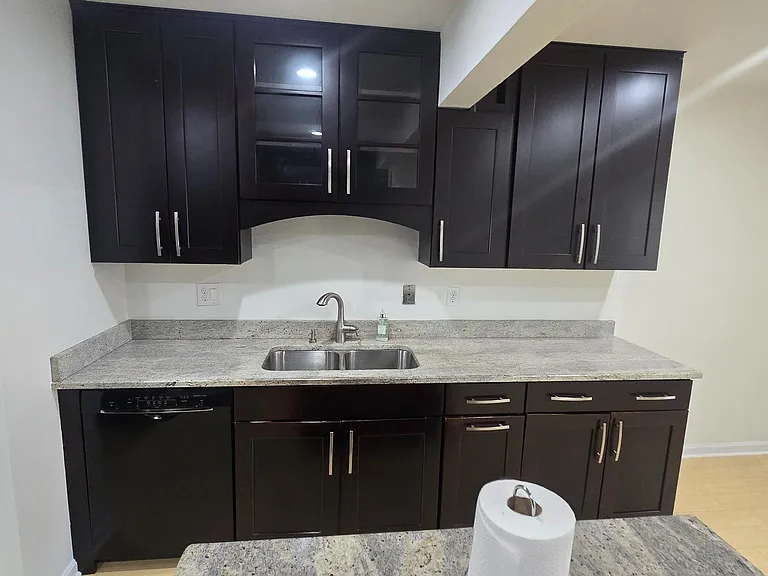 6152 Strasburg Dr — Photo 28