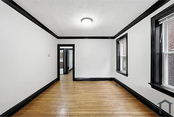 5055 Lindenwood Ave — Photo 16