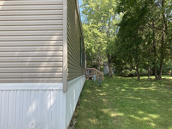 2nd image of 417 N 14th Pl #46