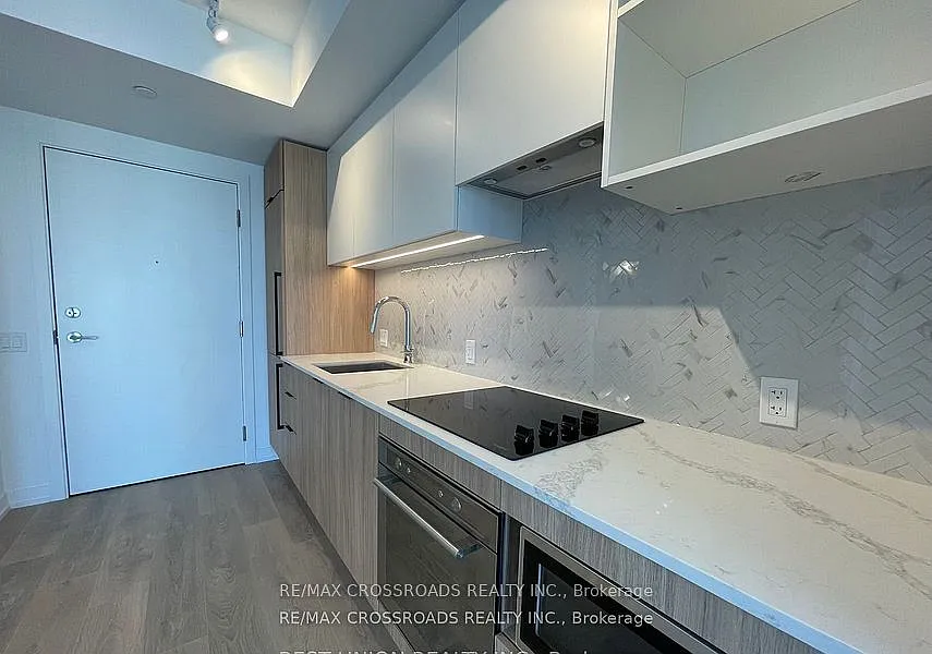 1 bed, $2,300 — Photo 3