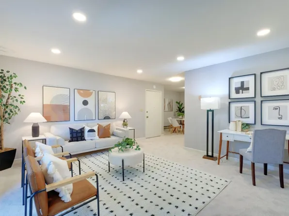 50 E Middlefield Rd APT 40, Mountain View, CA 94043