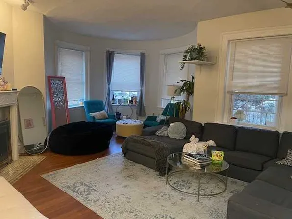 (undisclosed Address), Brookline, MA 02446