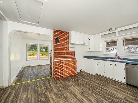5th image of 76336 Willamette Way