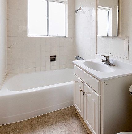 4th image of 6565 Segovia Rd APT 3