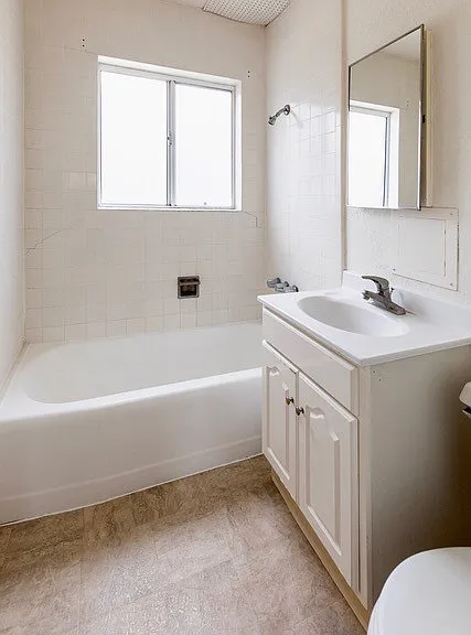 6565 Segovia Rd #3 — Photo 4