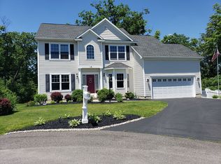 12 Scott Pl, Rensselaer, NY 12144