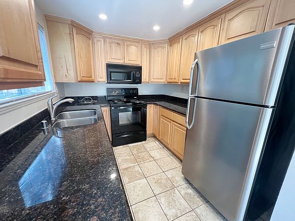 3rd image of 1136 Brace Ave APT 8