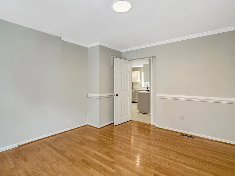 10929 Park Rd — Photo 17