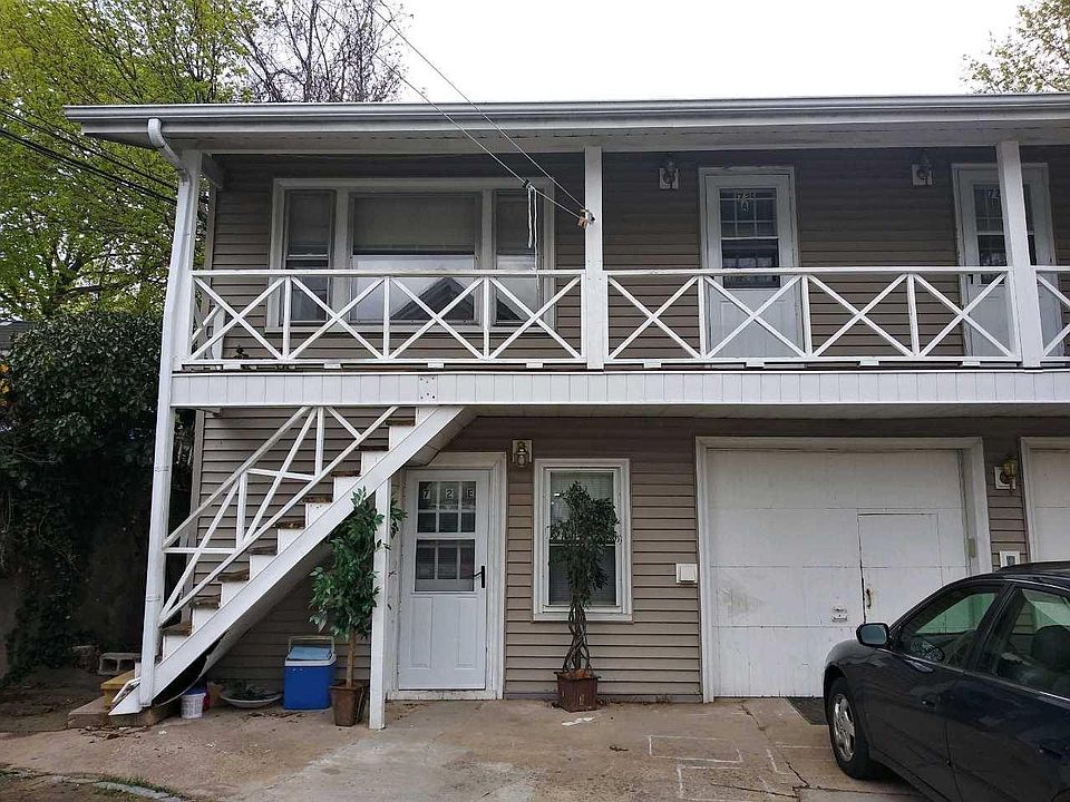 2nd image of 72 Highland St #2R