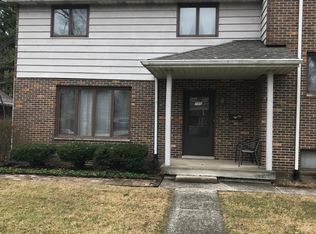 105 Garfield Ave, Valparaiso, IN 46383