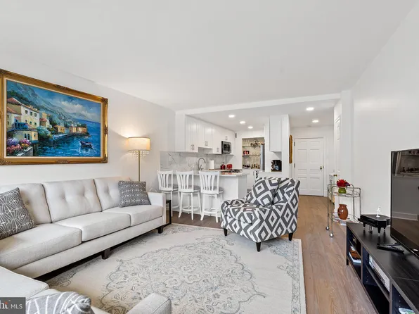 700 New Hampshire Ave NW #812, Washington, DC 20037