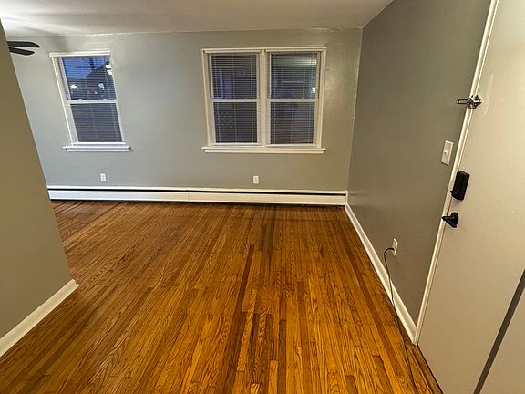 2nd image of 7231 Oxford Ave APT 3