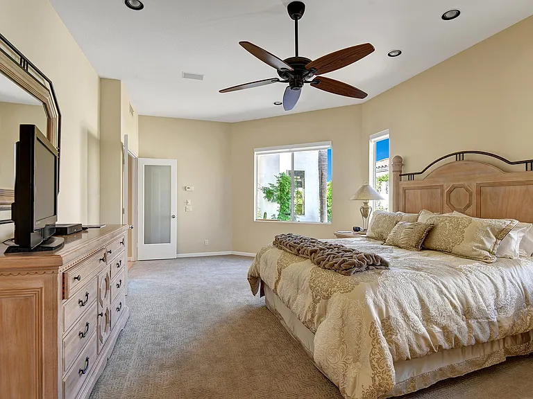 430 White Horse Trl — Photo 12