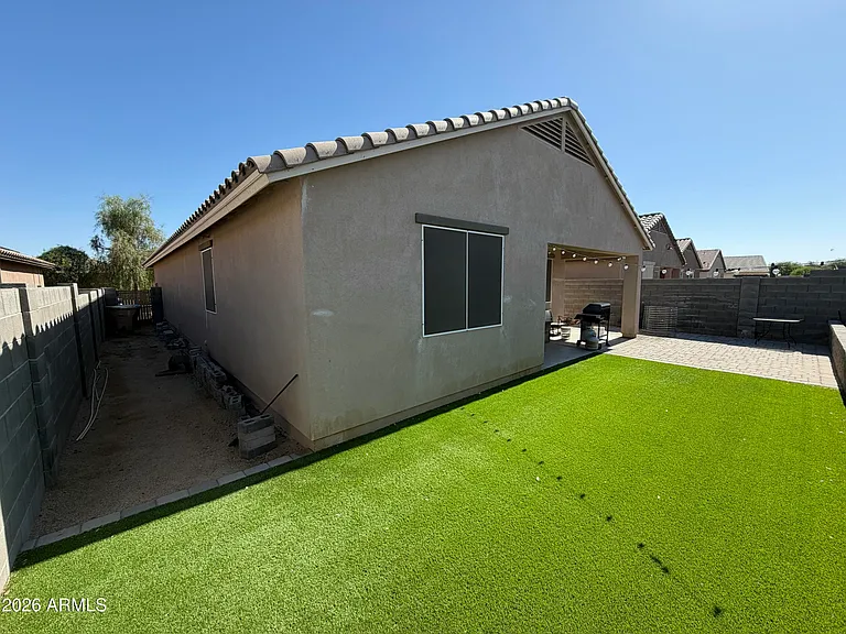 24740 W Jessica Ln — Photo 19