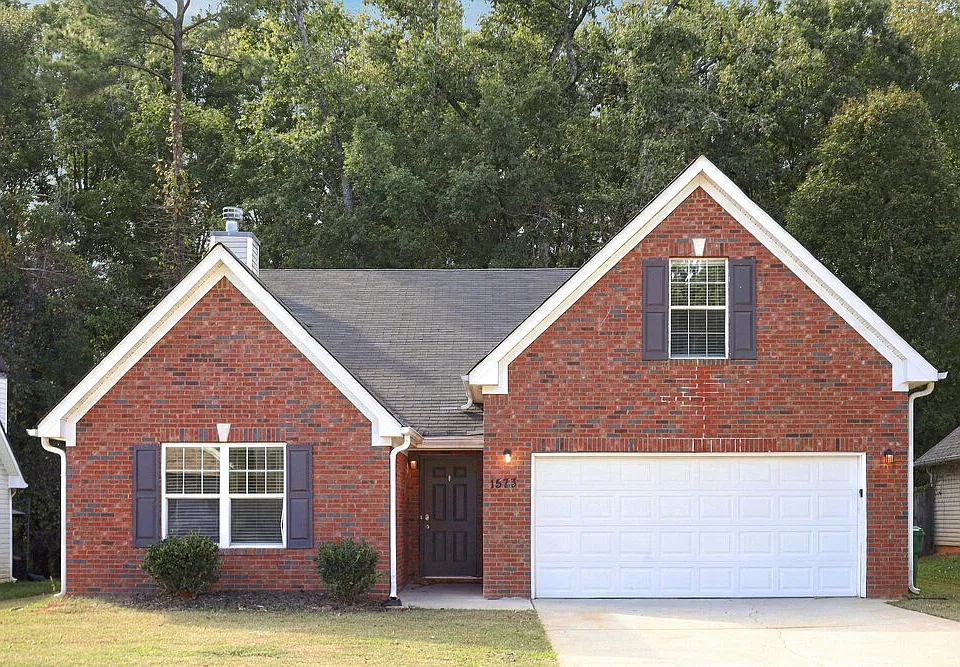 1573 Queen Elizabeth Dr