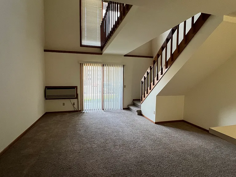 Londonderry Lofts — Photo 16