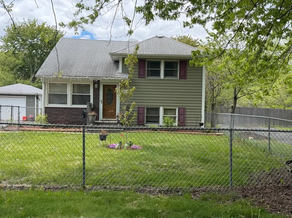 38280 N Wilson Ave, Beach Park, IL 60087