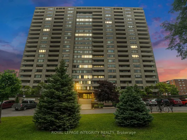 2625 Regina St #1708, Ottawa, ON K2B 5W8