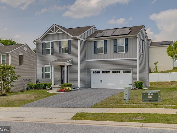 2nd image of 5 Shirehall Ct