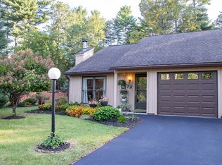 72 Queen Mary Dr, Queensbury, NY 12804