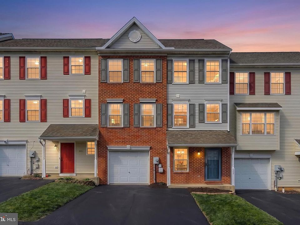 1st image of 204 Country Ridge Dr