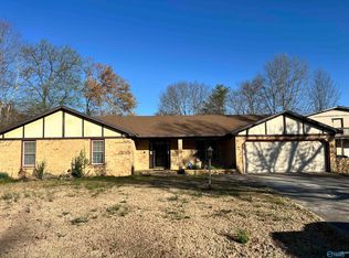 2113 Berwick Pl SW, Decatur, AL 35603