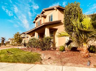 6102 Coopers Hawk Dr, Jurupa Valley, CA 91752