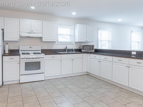 2nd image of 408 Conley St