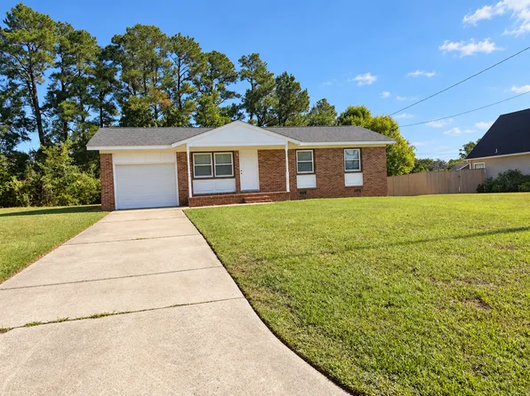 25 Yorkshire Dr, Jacksonville, NC 28546