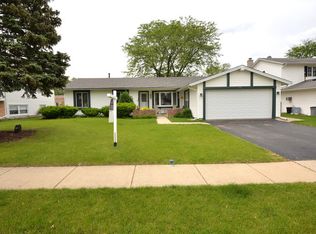 347 Wellington Ave, Elk Grove Village, IL 60007