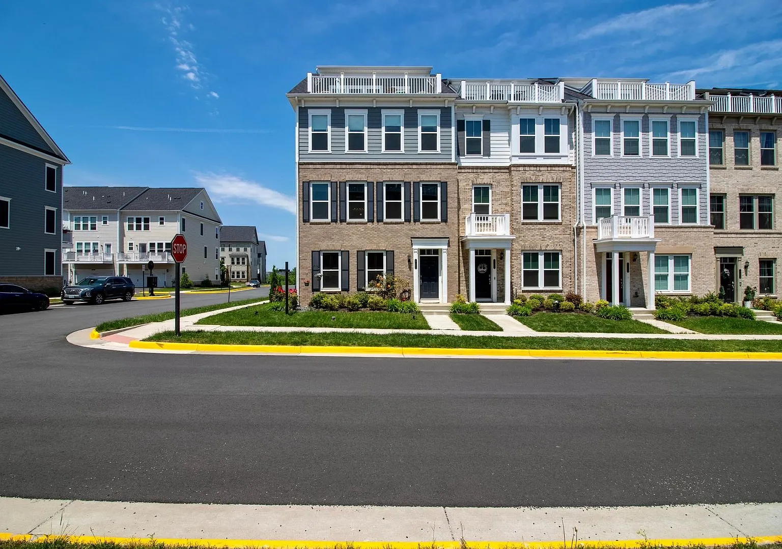 4-Level Potomac Shores Townhome | Rooftop Terrace + Resort-Style Amenities — Photo 2