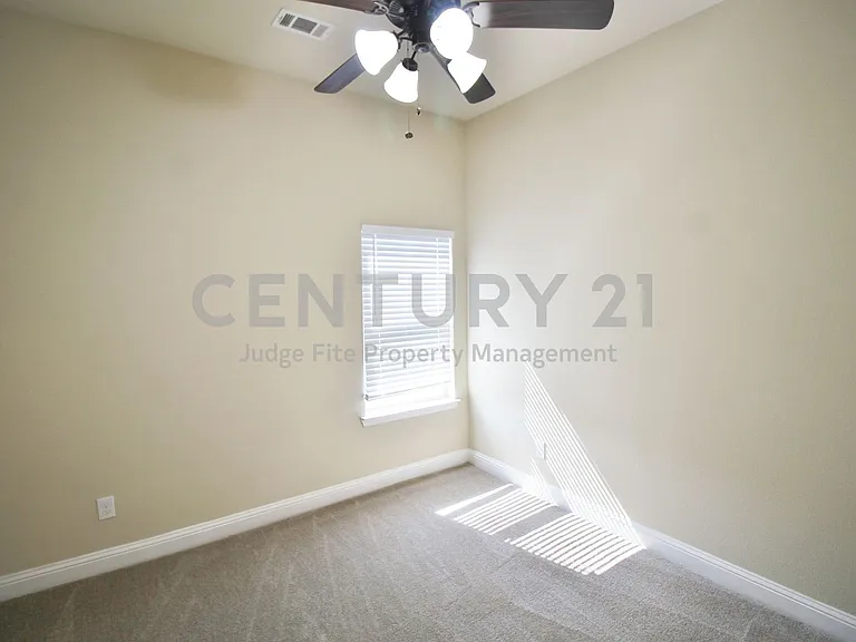 505 Clemson Ln — Photo 26