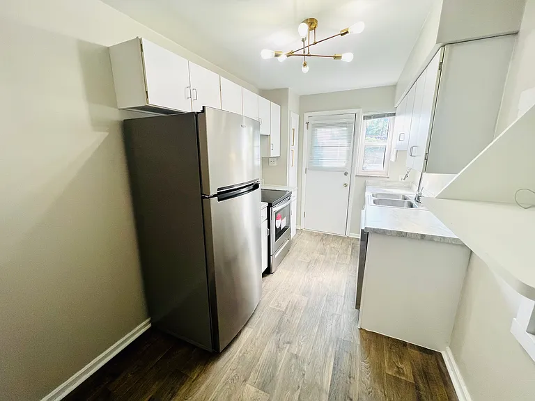 1609 Westwood Ave — Photo 3