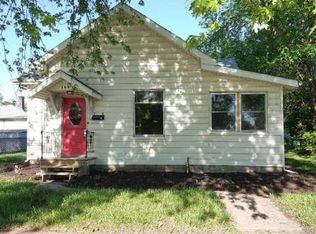120 N 1st St, Missouri Valley, IA 51555